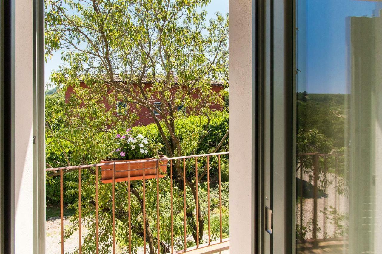 Appartamenti Presso Cascina La Melagrana Costigliole d'Asti Exterior foto