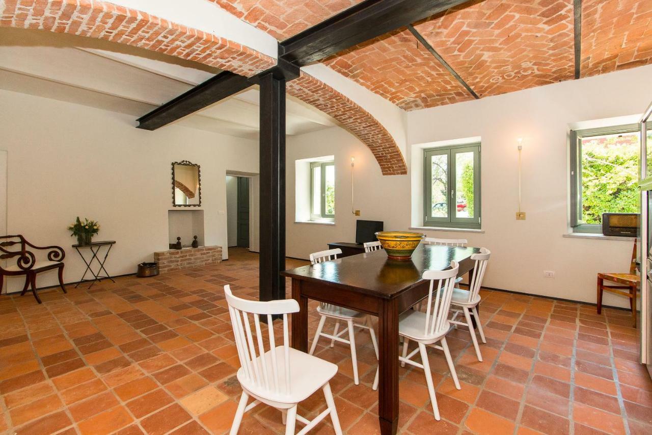 Appartamenti Presso Cascina La Melagrana Costigliole d'Asti Exterior foto